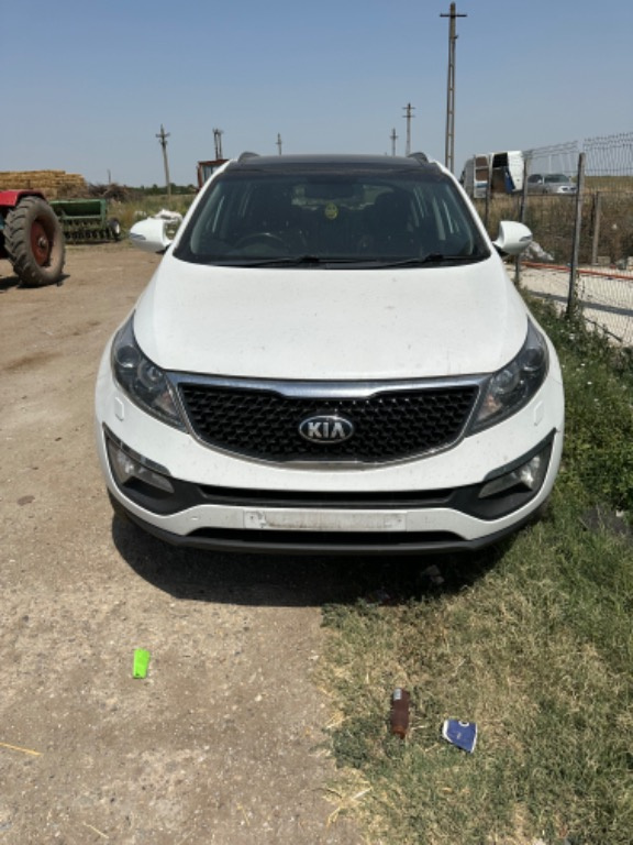 Dezmembrez Kia sportage 1.7d 2014