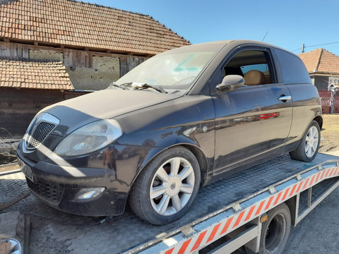 DEzmembrez Lancia Ypsilon 1.3d an 2009 in Cluj