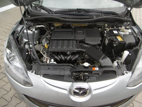 Dezmembrez Mazda 2 din 2011 1.3i