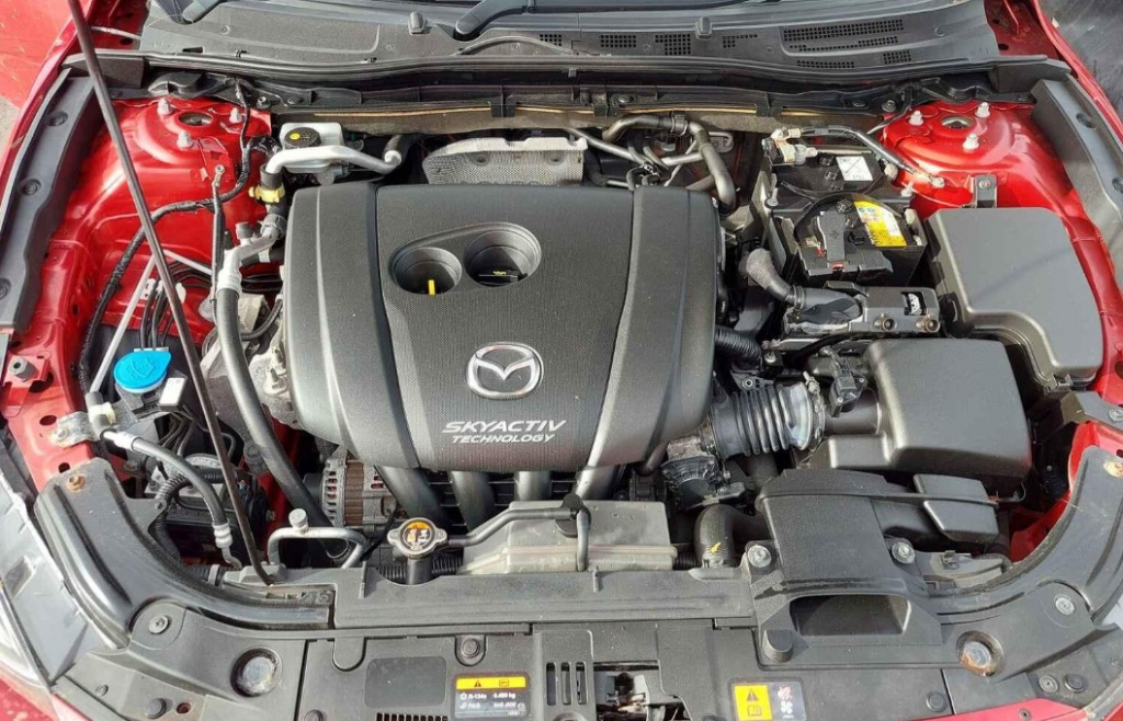 Dezmembrez Mazda 3 2.0 Benzina Manual Co
