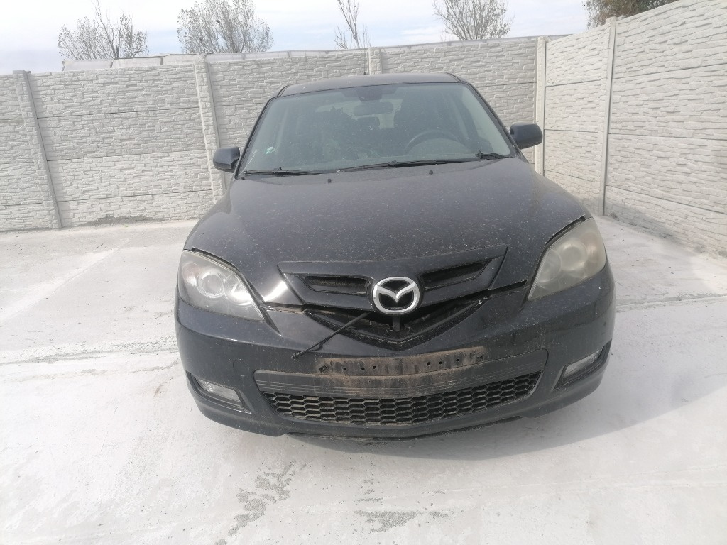Dezmembrez Mazda 3 BK 1.6 benzina euro 4 an 2008 hatchback