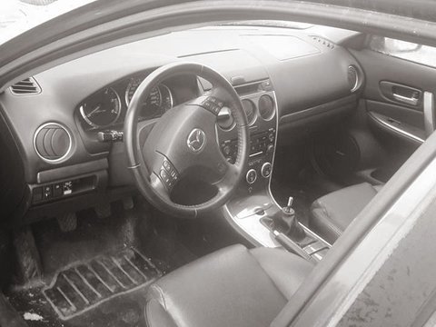 Dezmembrez Mazda 6 combi din 2006