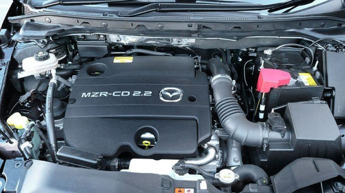 Dezmembrez Mazda CX7