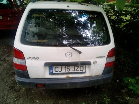 Dezmembrez Mazda Demio 1.3 an 2006, Cluj