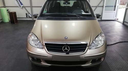 Dezmembrez Mercedes A Class W169 A180 Cd