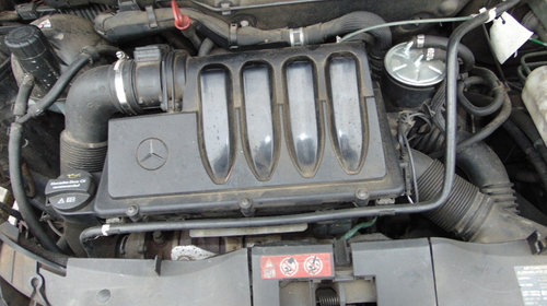 Dezmembrez Mercedes A Class W169, motor 