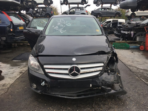 Dezmembrez Mercedes B-Class W246 2012 MPV 1.8 CDI