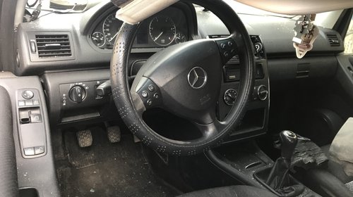 Dezmembrez Mercedes-Benz A-class A160Cdi