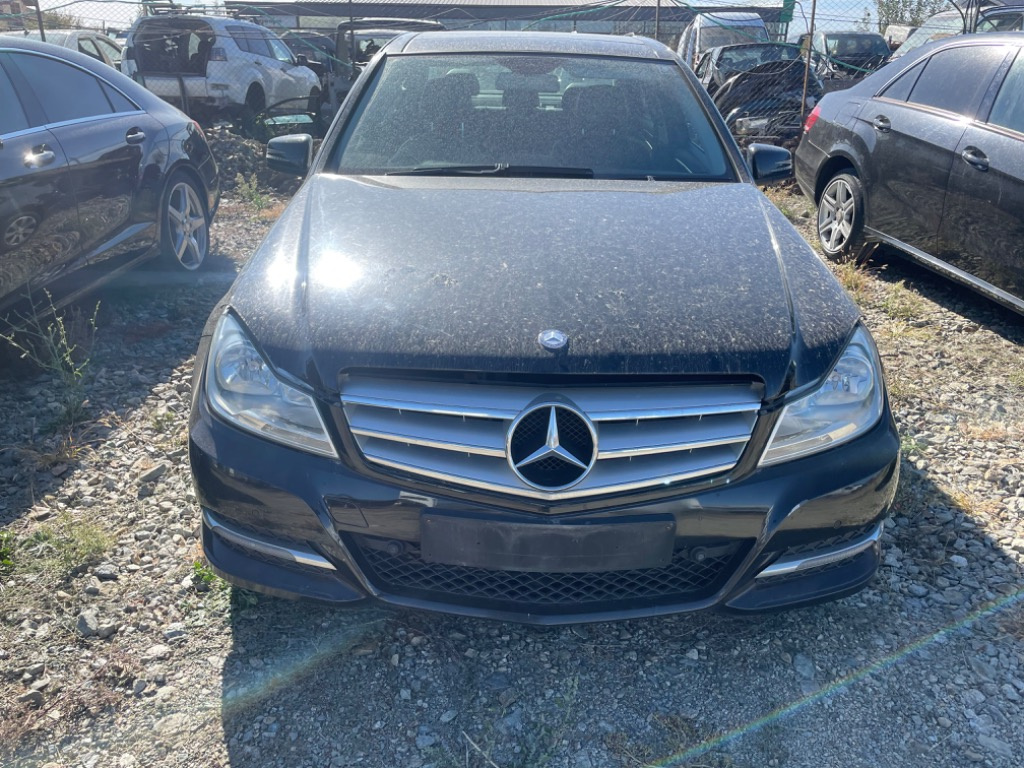 Dezmembrez Mercedes-Benz C W204 facelift