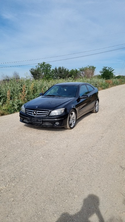 Dezmembrez Mercedes Benz CLC class W204