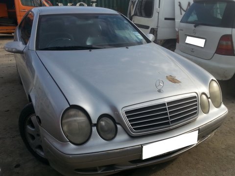 Dezmembrez Mercedes Benz CLK 230 KOMPRESSOR W208 2.3i, an fabr. 2000