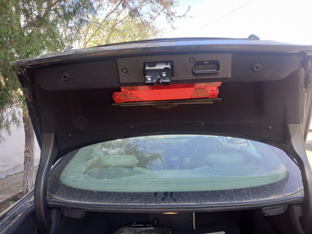 Dezmembrez Mercedes-Benz CLK W209 2002 -
