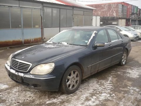 Dezmembrez Mercedes-Benz S320 cdi w220