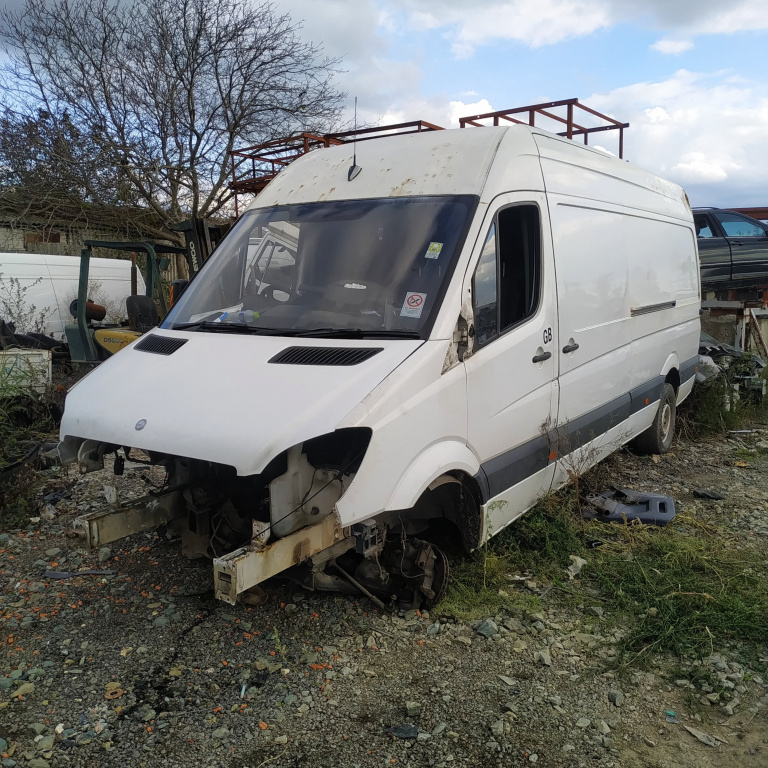 Dezmembrez Mercedes-Benz SPRINTER (W906) 2006 - 2018 313 CDI (906.731, 906.733, 906.735) OM 651.955 ( CP: 129, KW: 95, CCM: 2143 ) Motorina