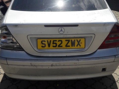 Dezmembrez Mercedes C Class 2.2 CDI 2003 W203