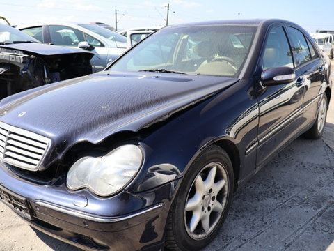 Dezmembrez Mercedes C Class, 2.2 cdi, an 2002