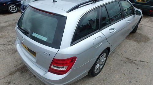 Dezmembrez Mercedes C-class (S204), 2.0c