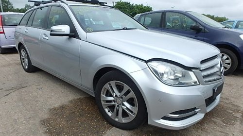 Dezmembrez Mercedes C-class (S204), 2.0c