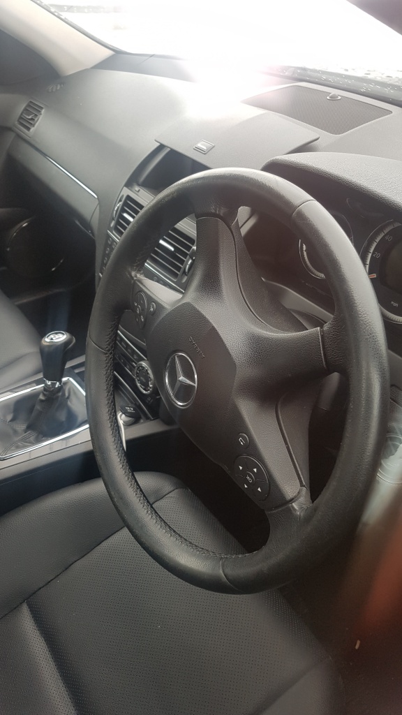Dezmembrez Mercedes C class w204 2.2 cdi