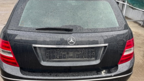 Dezmembrez Mercedes c class W204 Facelif