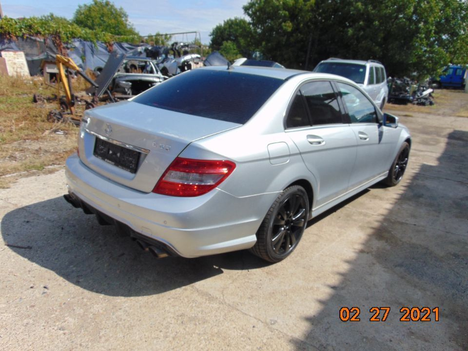 Dezmembrez Mercedes C Class w204 motor 642 350cdi cutie automata far aripa stop usa haion capota