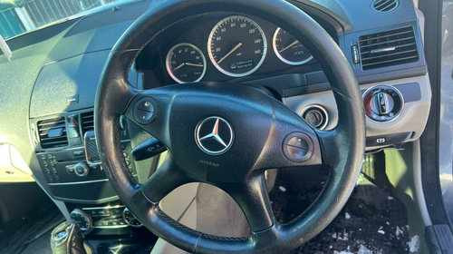 DEZMEMBREZ MERCEDES C200 W204 2008