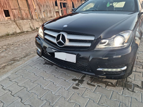 Dezmembrez Mercedes C200 W204 facelift AMG