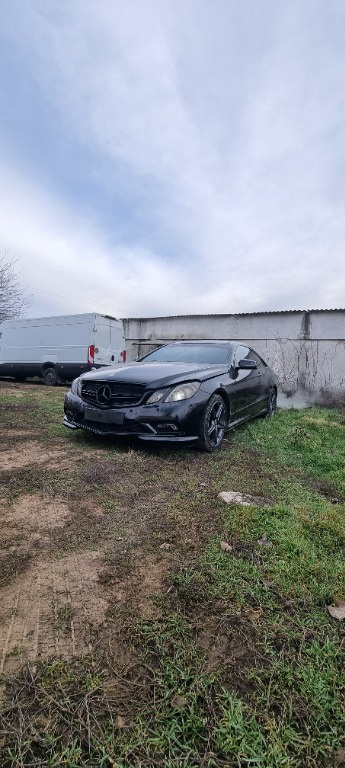 Dezmembrez Mercedes C207 COUPE E220 cdi