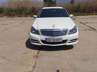 Dezmembrez Mercedes C220 cdi w204 facelift an 2011