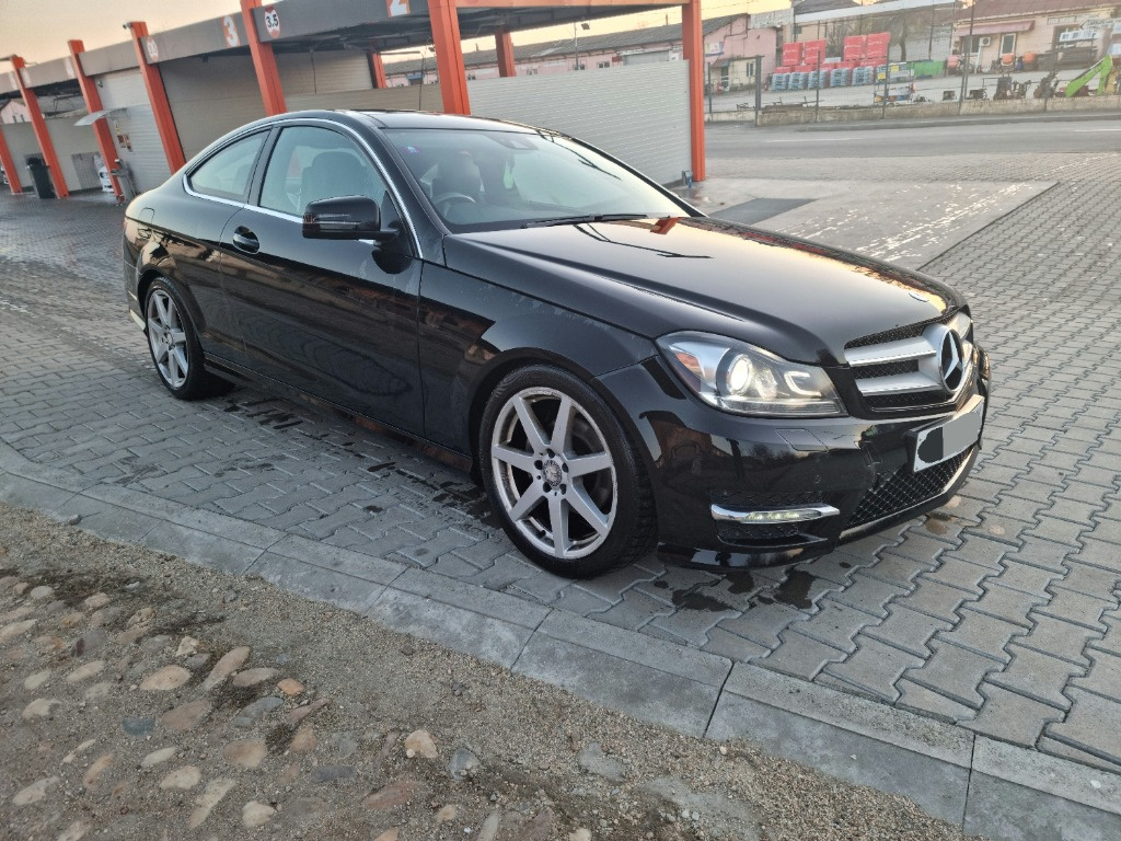 Dezmembrez Mercedes C220 W204 facelift M
