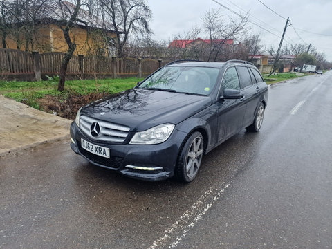 Dezmembrez Mercedes C220 W204 facelift