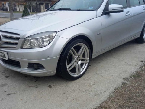 Dezmembrez Mercedes C250 W204 euro 5