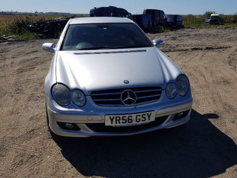 Dezmembrez Mercedes Clk 209 an 2006 motor 2.2 Om646 Bara spate faruri portiera