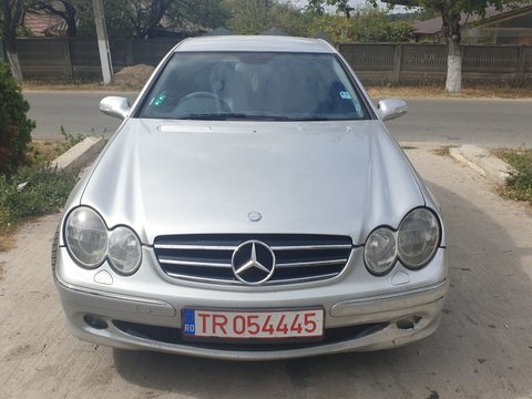 Dezmembrez Mercedes CLK W209