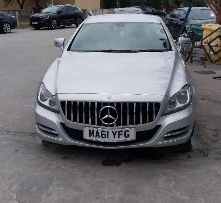 Dezmembrez Mercedes Cls W218