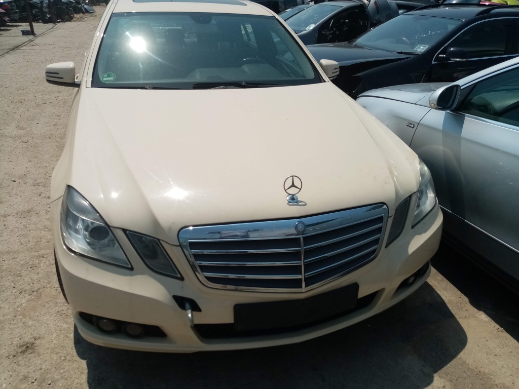 Dezmembrez Mercedes E 220 CDI w212 11