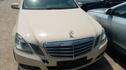 Dezmembrez Mercedes E 220 CDI w212 4