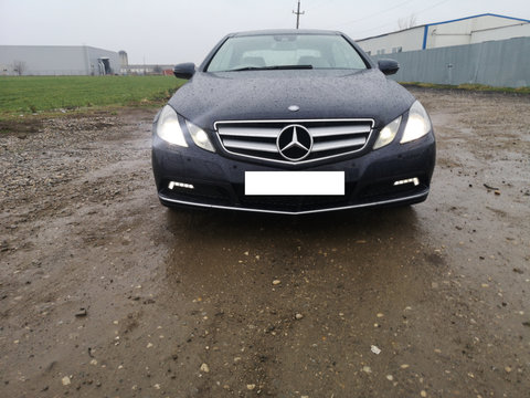 Dezmembrez Mercedes E class coupe w207 e250 cdi