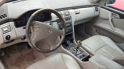 Dezmembrez Mercedes E-Class W210 1999 LI