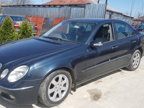 Dezmembrez Mercedes E-CLASS W211 2005 Berlina 2.2