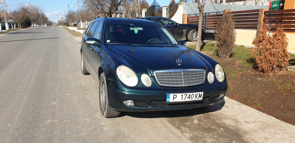 Dezmembrez Mercedes E class W211 combi