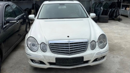 Dezmembrez Mercedes e class w211 Facelif