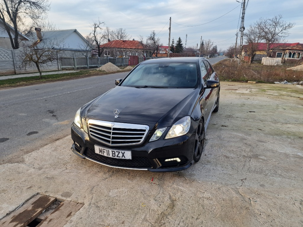 Dezmembrez Mercedes E-class W212