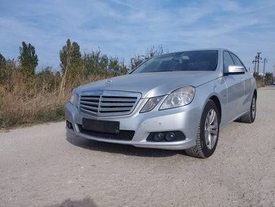 Dezmembrez Mercedes E200cdi w212