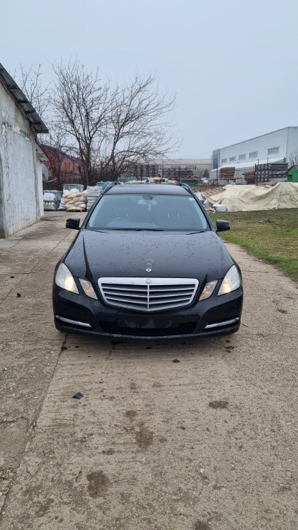 Dezmembrez Mercedes E220 cdi w212 break