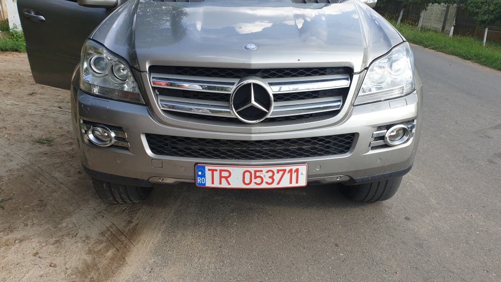 Dezmembrez Mercedes GL X164