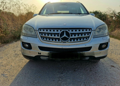 Dezmembrez Mercedes M-Class W164 2006 suv 3.0