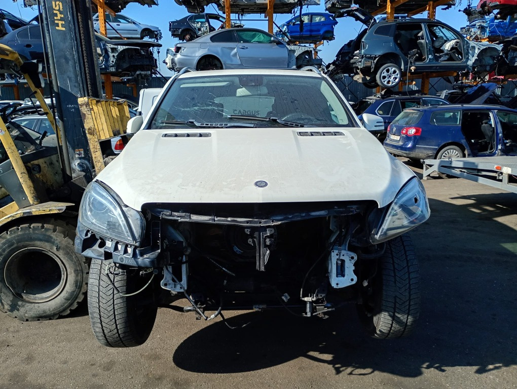 Dezmembrez Mercedes M-Class W166 2014 suv 2.2 cdi om651.960