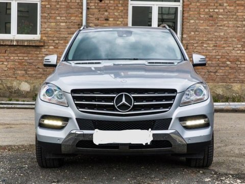 Dezmembrez mercedes ML 250 cdi w166