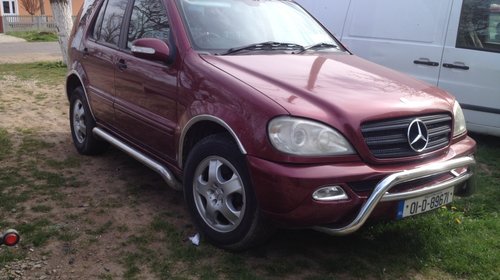 Dezmembrez mercedes ml 270 cdi w163 an 2